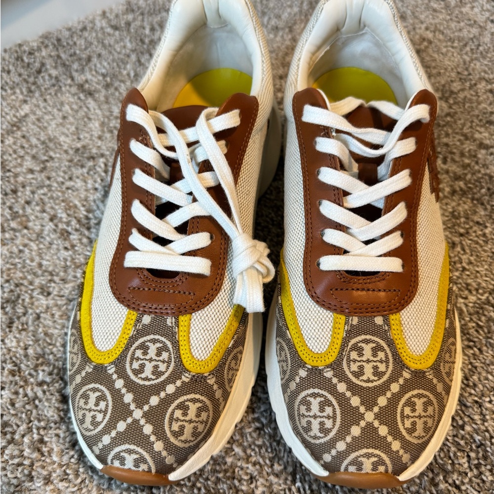 Tory Burch Good Luck Cream and Brown Sneakers with Chunky Silhouette - Picture 6 of 15